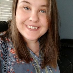 Meet your Posher, Kelly